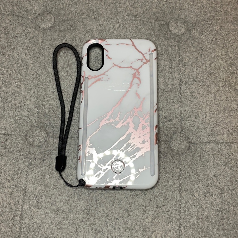 LuMee iPhone 10 case